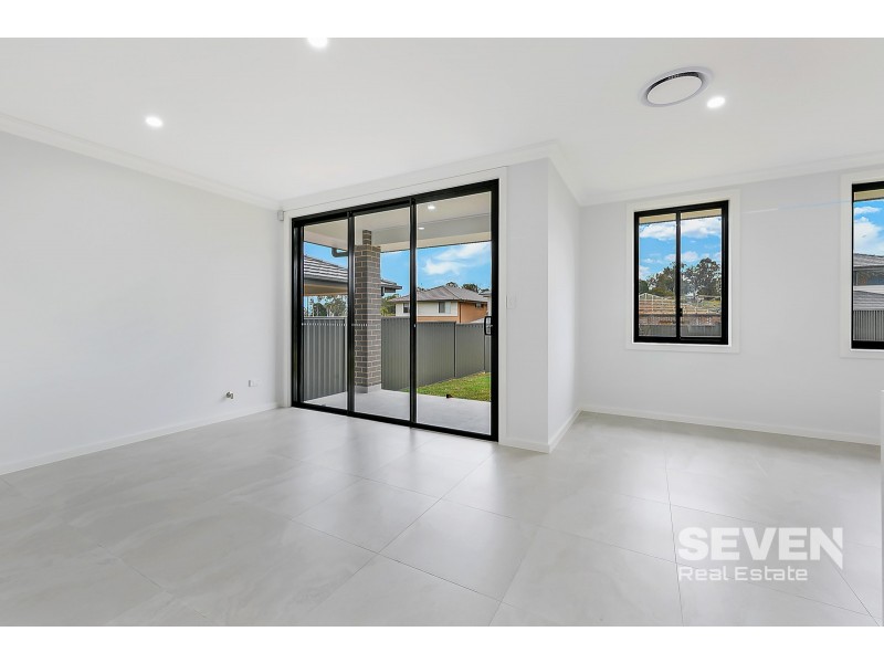 7 Allowrie Street, Rouse Hill NSW 2155