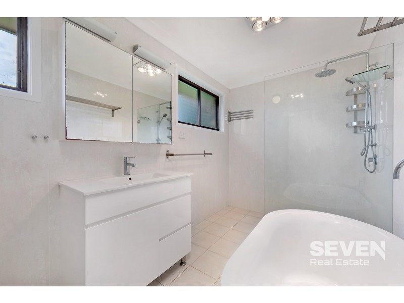 7 Elanora Close, Baulkham Hills NSW 2153