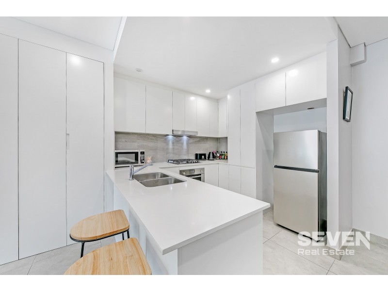 2/12 Belinda Place, Mays Hill NSW 2145