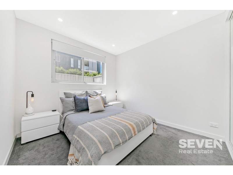 2/12 Belinda Place, Mays Hill NSW 2145