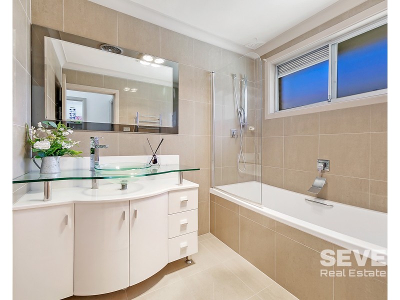 21 Boulton Avenue, Baulkham Hills NSW 2153