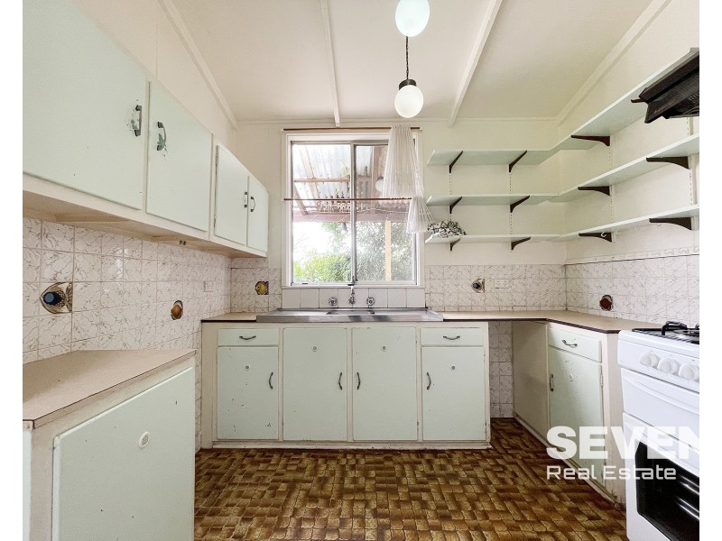 28 Merryl Avenue, Old Toongabbie NSW 2146