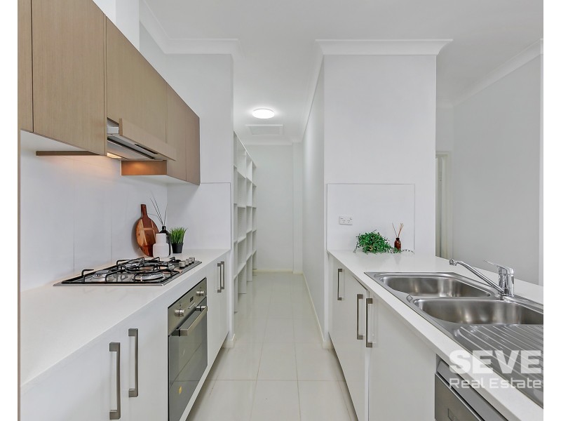 303/11 Robilliard Street, Mays Hill NSW 2145