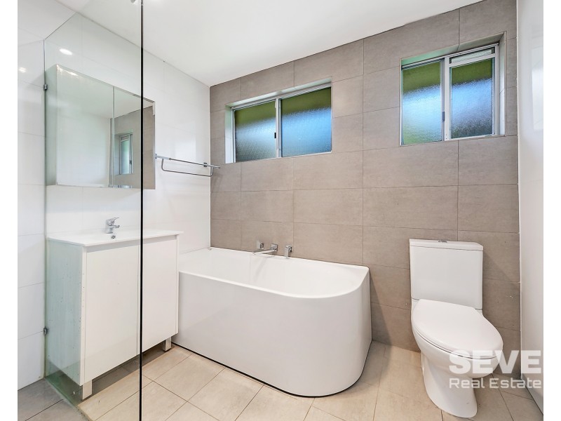 34 Faulkland Crescent, Kings Park NSW 2148