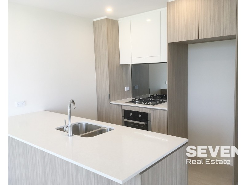 530/1-39 Lord Sheffield Circuit, Penrith NSW 2750