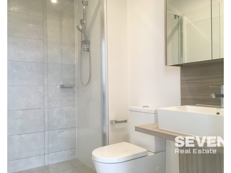 530/1-39 Lord Sheffield Circuit, Penrith NSW 2750