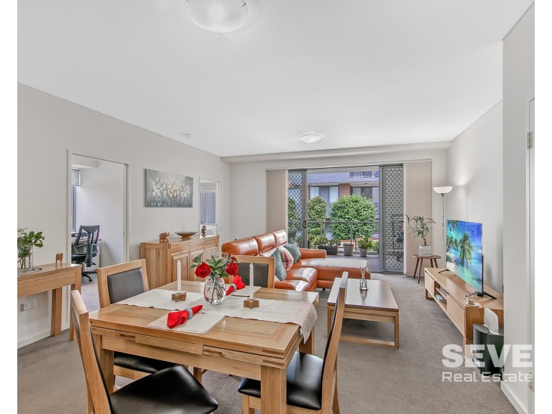 8/4-6 Peggy Street, Mays Hill NSW 2145