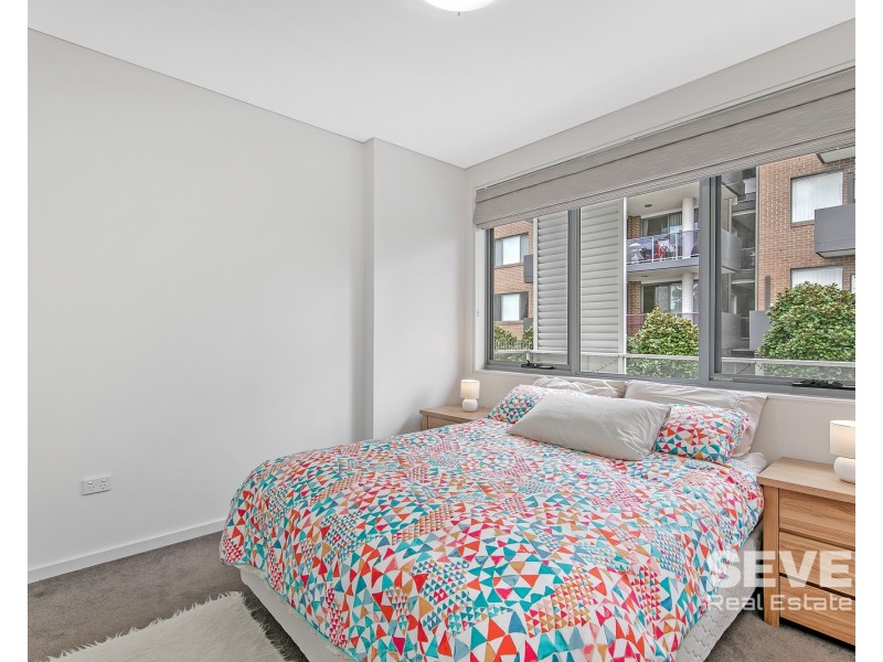 8/4-6 Peggy Street, Mays Hill NSW 2145