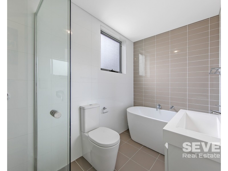 8/4-6 Peggy Street, Mays Hill NSW 2145