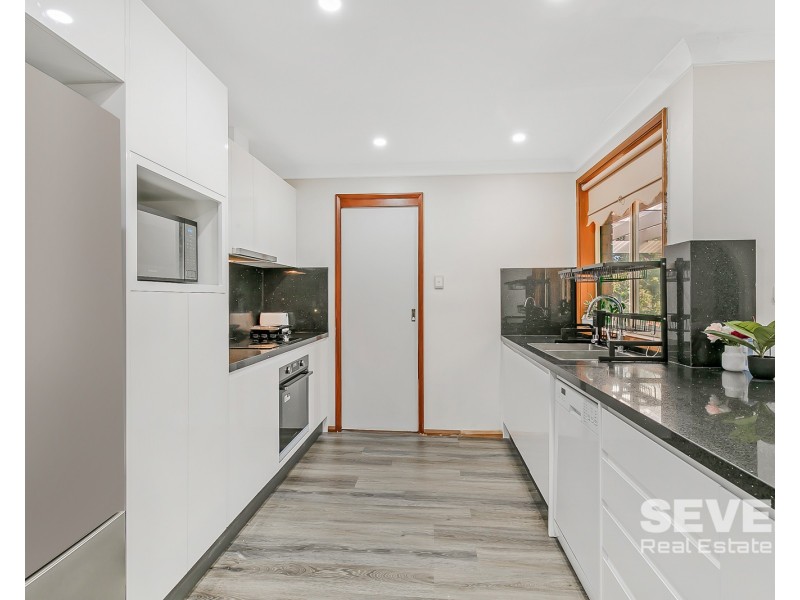 105 Farnham Road, Quakers Hill NSW 2763