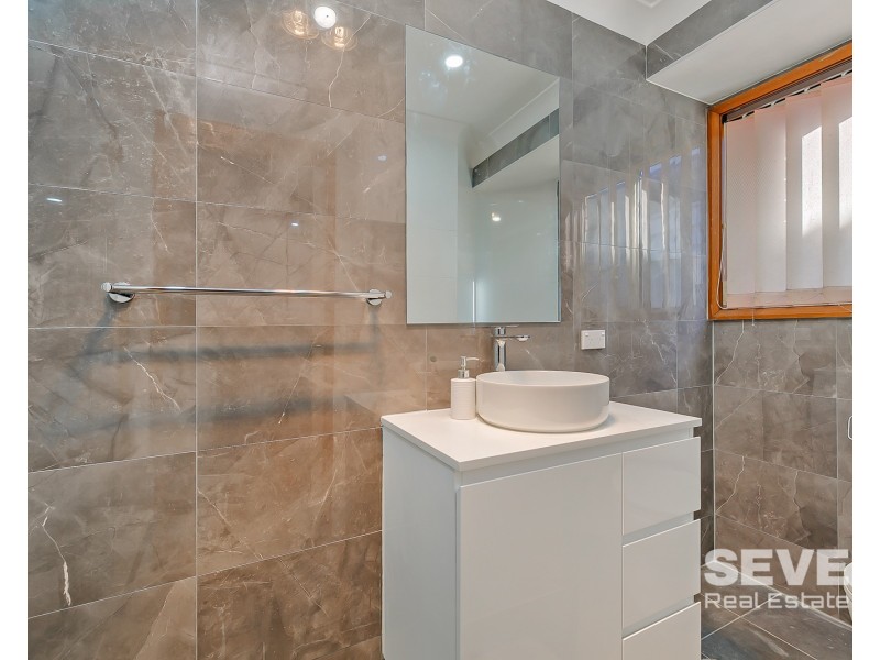 105 Farnham Road, Quakers Hill NSW 2763