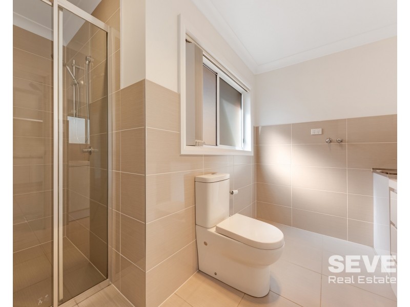 5A Cumbrian Close, Northmead NSW 2152