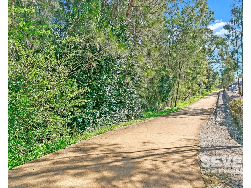 3 Woodmeade Street, Beaumont Hills NSW 2155