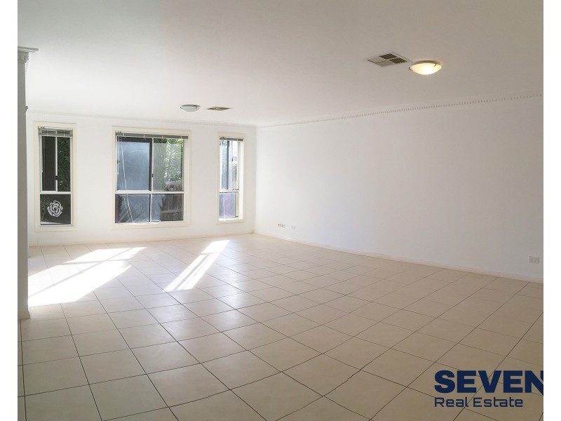 19 Benson Road, Beaumont Hills NSW 2155