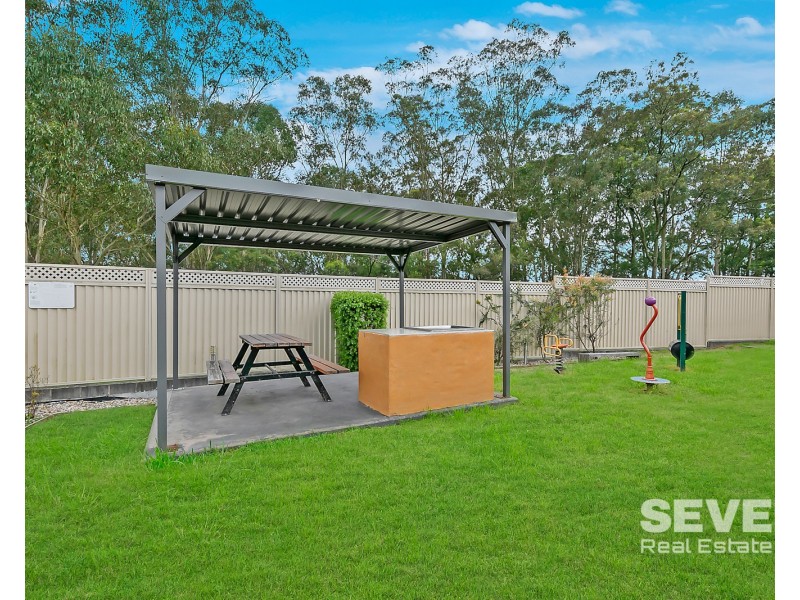 11/21 Alamar Crescent, Quakers Hill NSW 2763