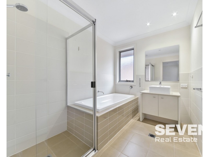 66 Cobden Parkes Crescent, Lidcombe NSW 2141