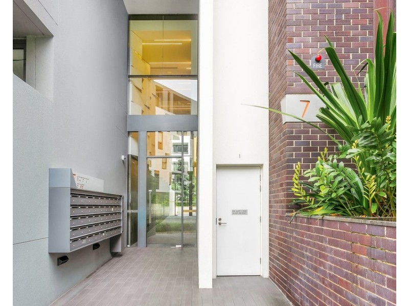 2801/7 Scotsman Street, Forest Lodge NSW 2037