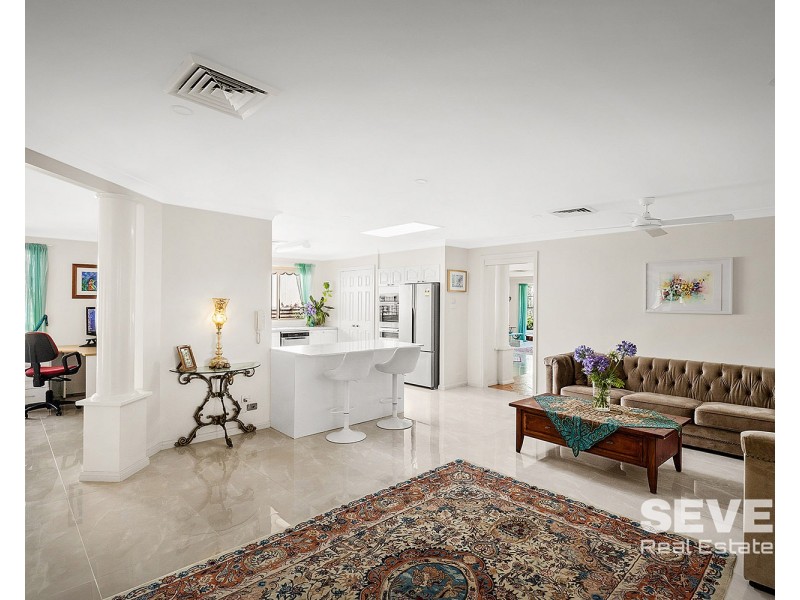 12 Freesia Place, Glenmore Park NSW 2745