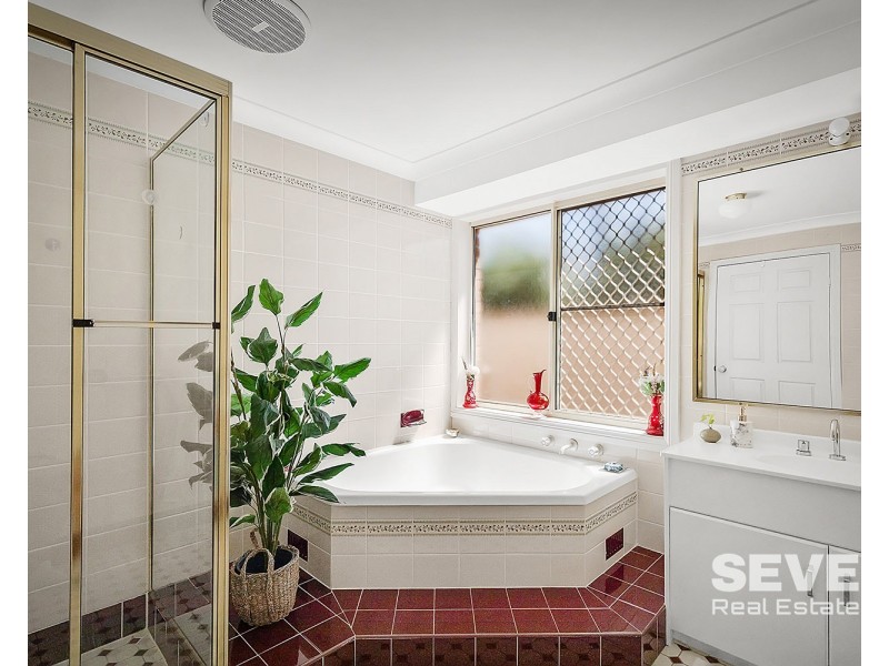 12 Freesia Place, Glenmore Park NSW 2745