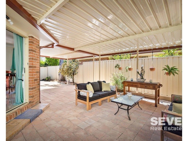 12 Freesia Place, Glenmore Park NSW 2745