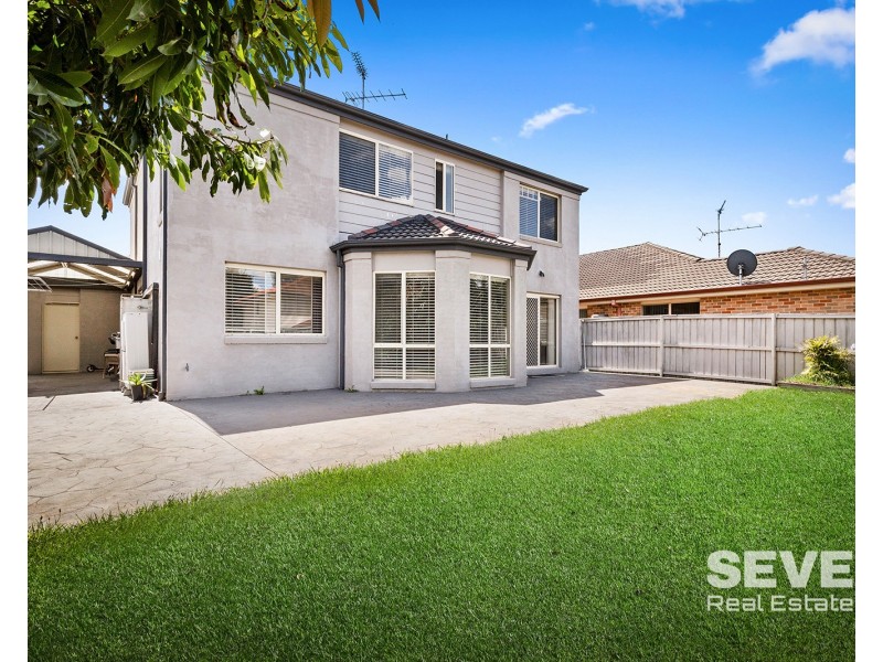 100 Phoenix Avenue, Stanhope Gardens NSW 2768