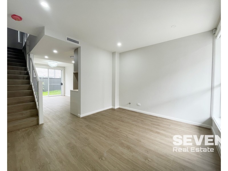 20 Ashwini Glade, Box Hill NSW 2765