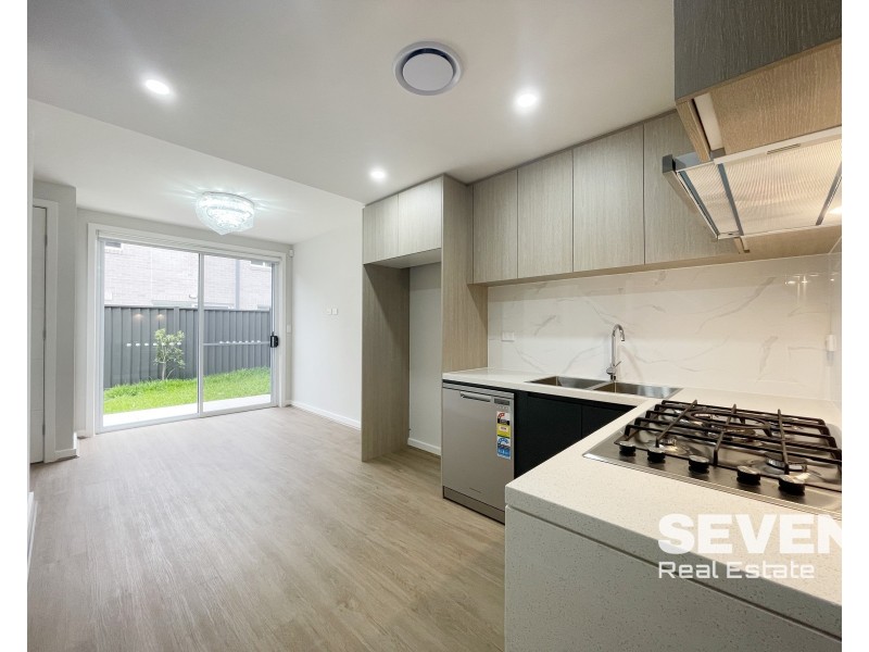 20 Ashwini Glade, Box Hill NSW 2765
