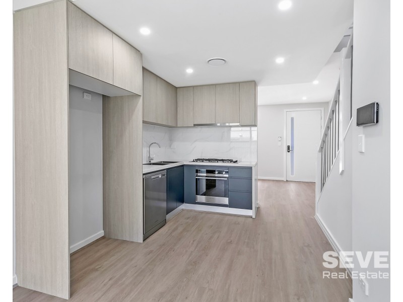 21 Ashwini Glade, Box Hill NSW 2765