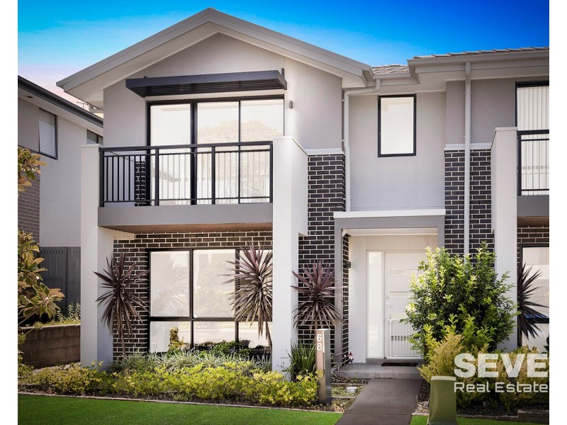 68 Hennessy Avenue, Moorebank NSW 2170