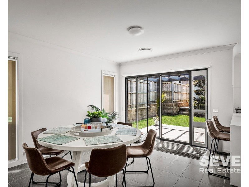 68 Hennessy Avenue, Moorebank NSW 2170