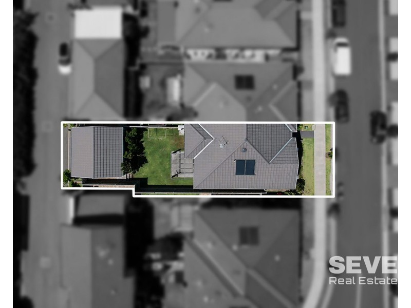 68 Hennessy Avenue, Moorebank NSW 2170