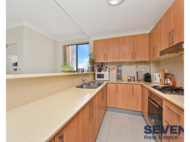 2/39 Earl Street, Merrylands NSW 2160