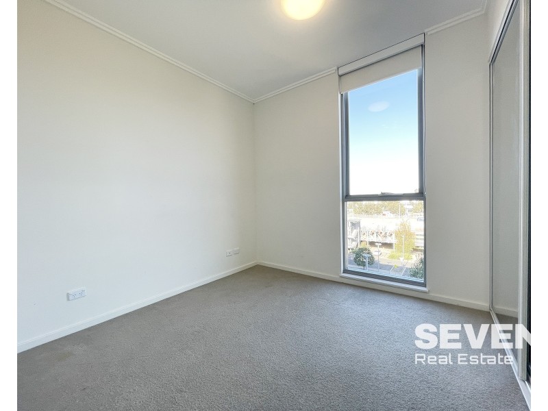 530/1-39 Lord Sheffield Circuit, Penrith NSW 2750