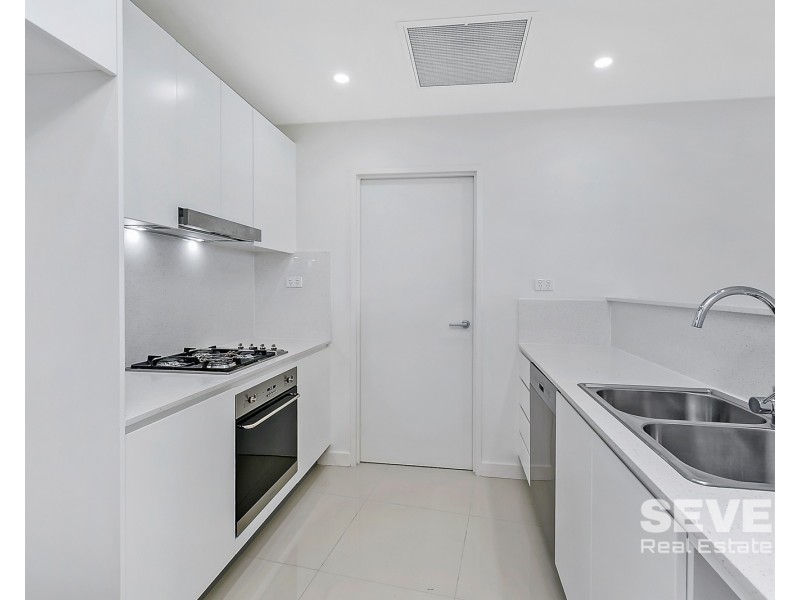 1514/301 Old Northern Road, Castle Hill NSW 2154