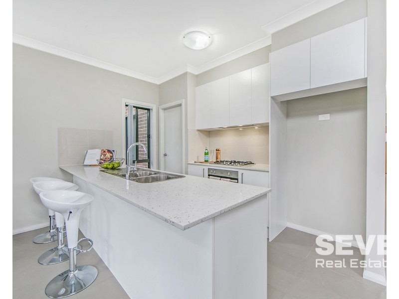 11 Gwen Street, Rouse Hill NSW 2155