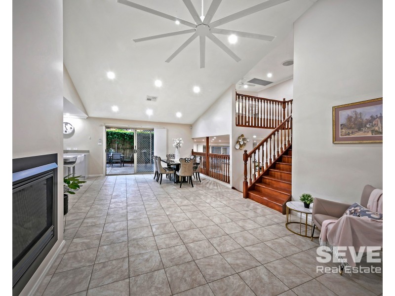 5 Pittman Place, Bella Vista NSW 2153