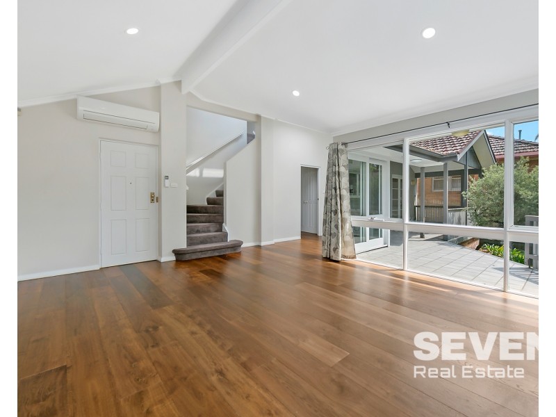 42 Wallalong Crescent, West Pymble NSW 2073