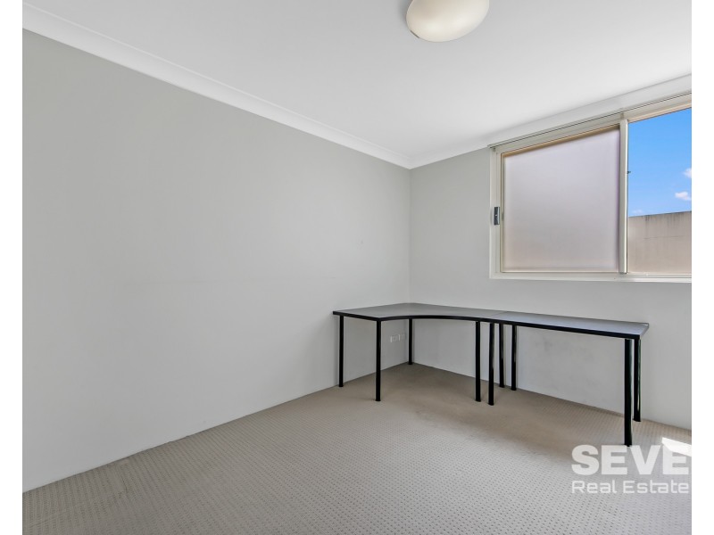 6/175-181 Pitt Street, Merrylands NSW 2160