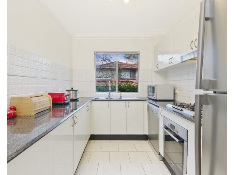 2/2 Conie Avenue, Baulkham Hills NSW 2153