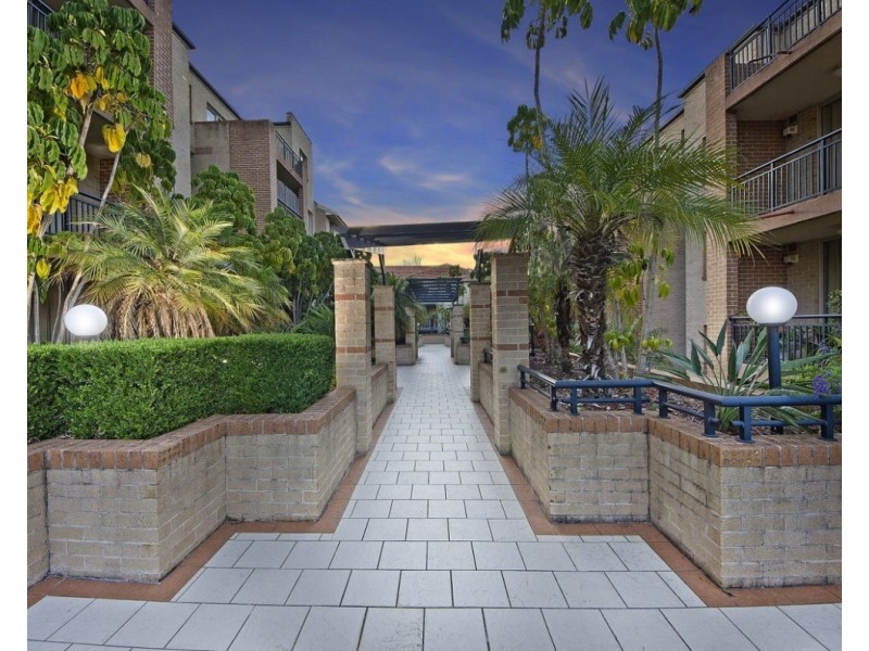 2/2 Conie Avenue, Baulkham Hills NSW 2153