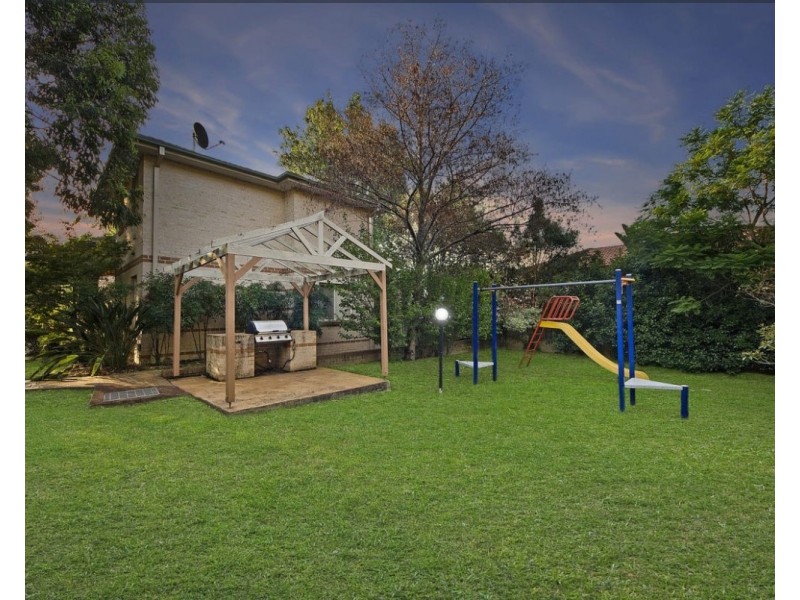 2/2 Conie Avenue, Baulkham Hills NSW 2153