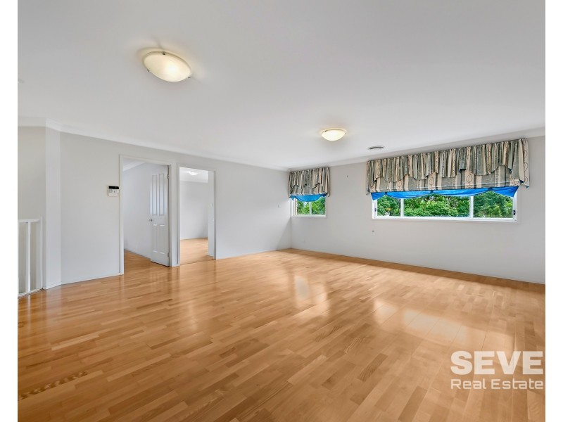 8 Northwood Place, Castle Hill NSW 2154