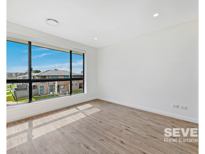 49 Alana Avenue, Quakers Hill NSW 2763