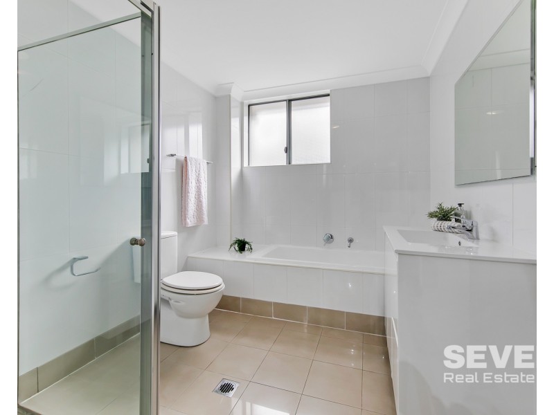 1/48 Penelope Lucas Lane, Rosehill NSW 2142