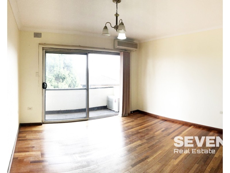 11/4 Mooney Street, Strathfield South NSW 2136