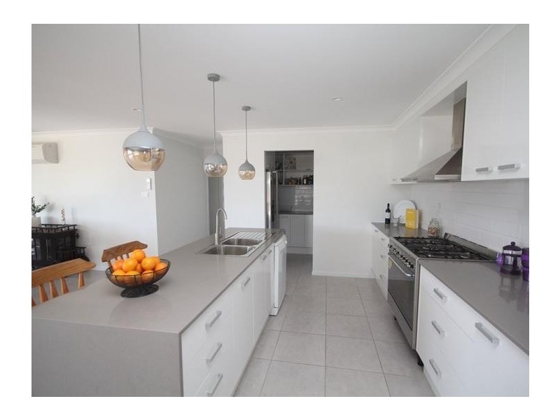 8 Dove Close, South Nowra NSW 2541