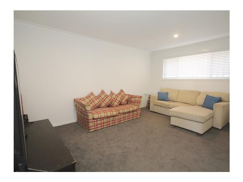 8 Dove Close, South Nowra NSW 2541