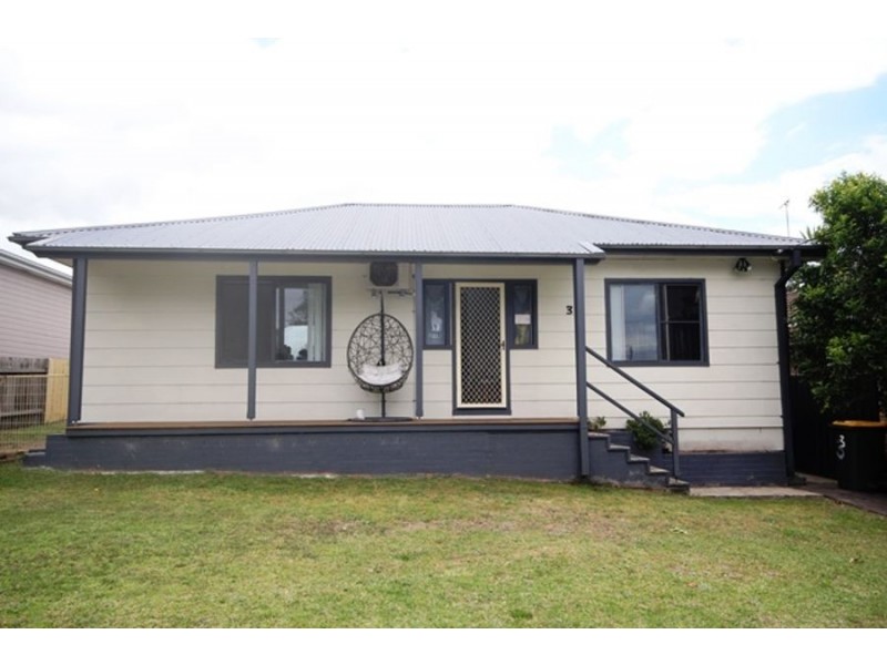 3 Mulgen Crescent, Bomaderry NSW 2541