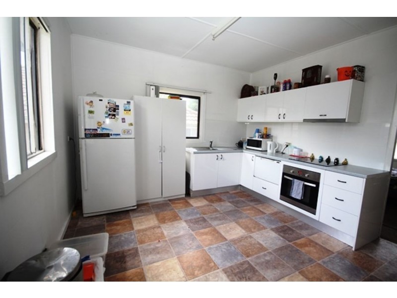 3 Mulgen Crescent, Bomaderry NSW 2541