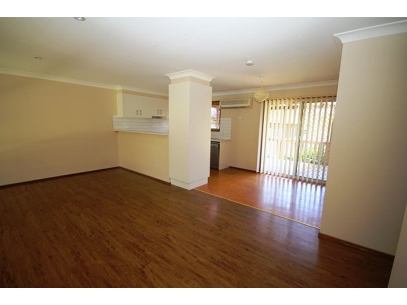 16 Crest Avenue, North Nowra NSW 2541